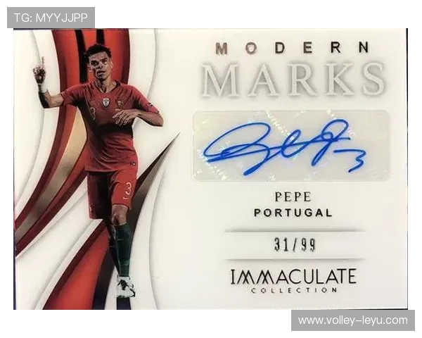 足球球星卡对比:Topps与Panini哪一品牌更具收藏价值